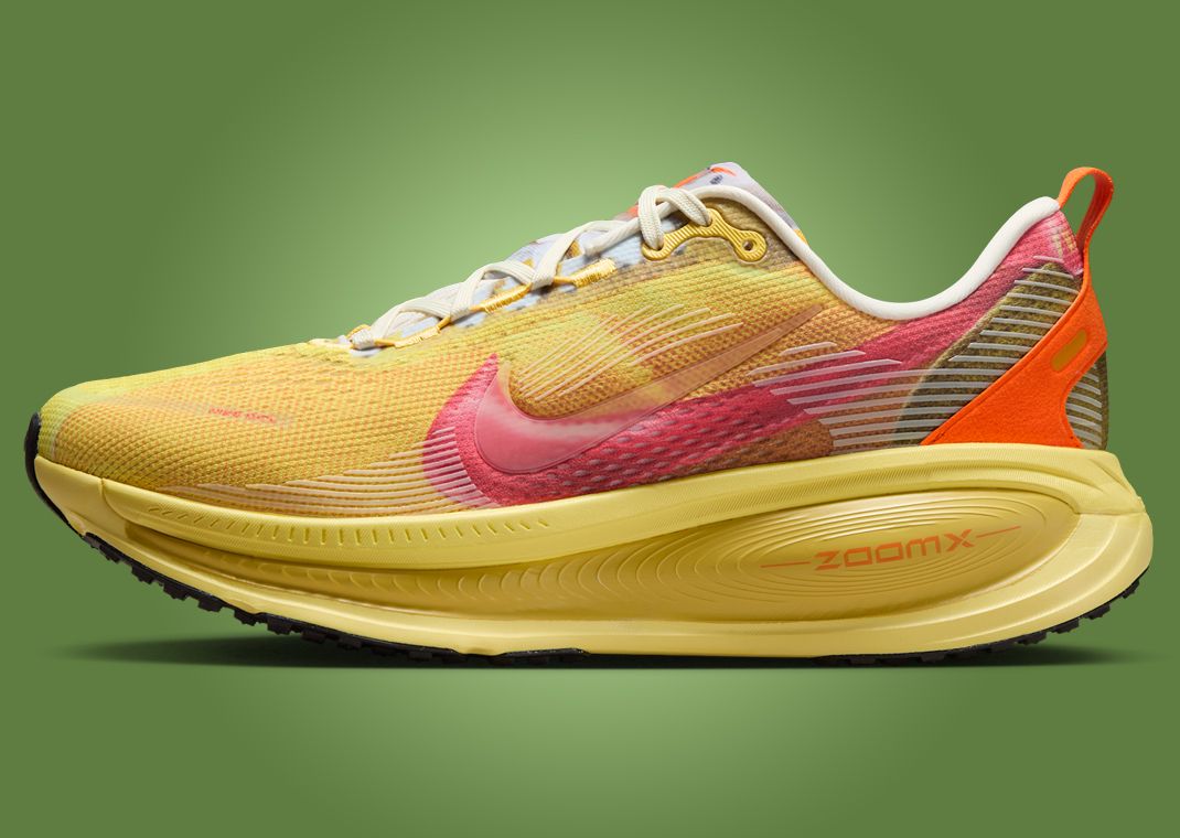 Nike Vomero 18 International Running Pack Lateral