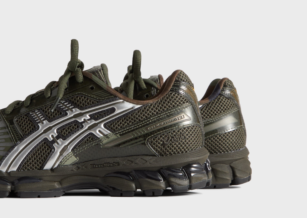 Kith x Marvel vs. Capcom x Asics Gel-Kayano 12.1 Captain America vs. Guile Detail