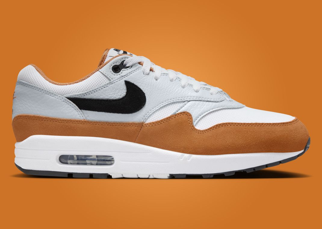 Nike Air Max 1 Monarch Lateral