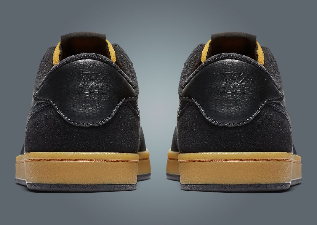 Nike SB FC Classic Black Heel