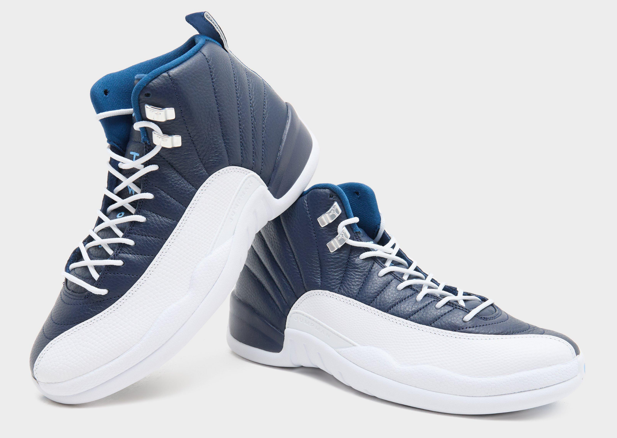 Air Jordan 12 Retro Obsidian - Angle