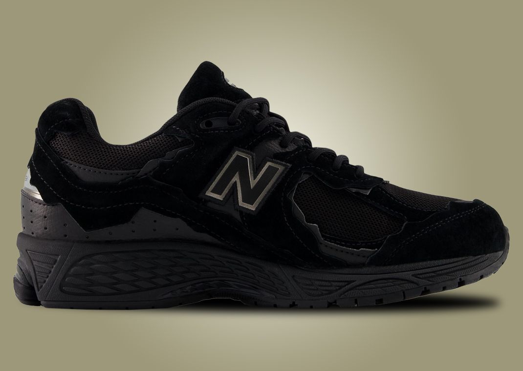 New Balance 2002R GTX Protection Pack Black - Medial