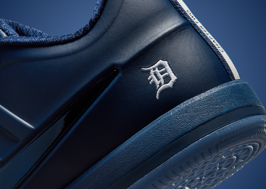 Nike Book 2 SE Detroit - Heel Detail