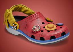 One Piece x Crocs Classic Clog Luffy Angle