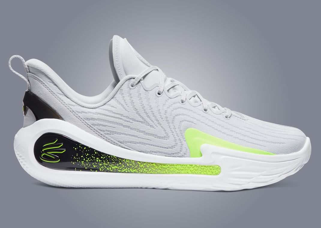 【新品美品】 UA Curry Flow 12 ‘Gravity’ The Curry 12 Goes Global with 'Gravity'