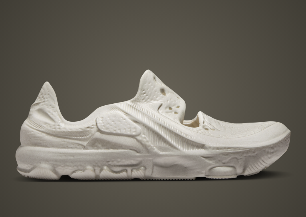 Nike ISPA Universal Natural Black Lateral