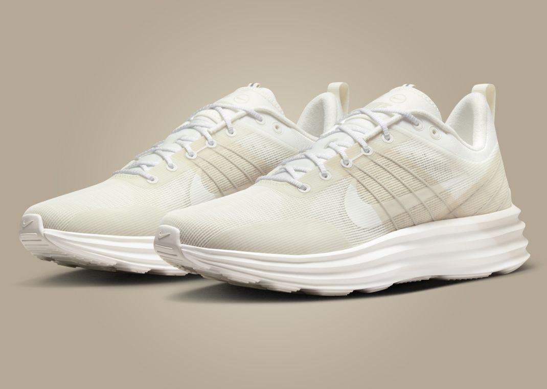 Nike Lunar Roam Phantom Light Bone Angle
