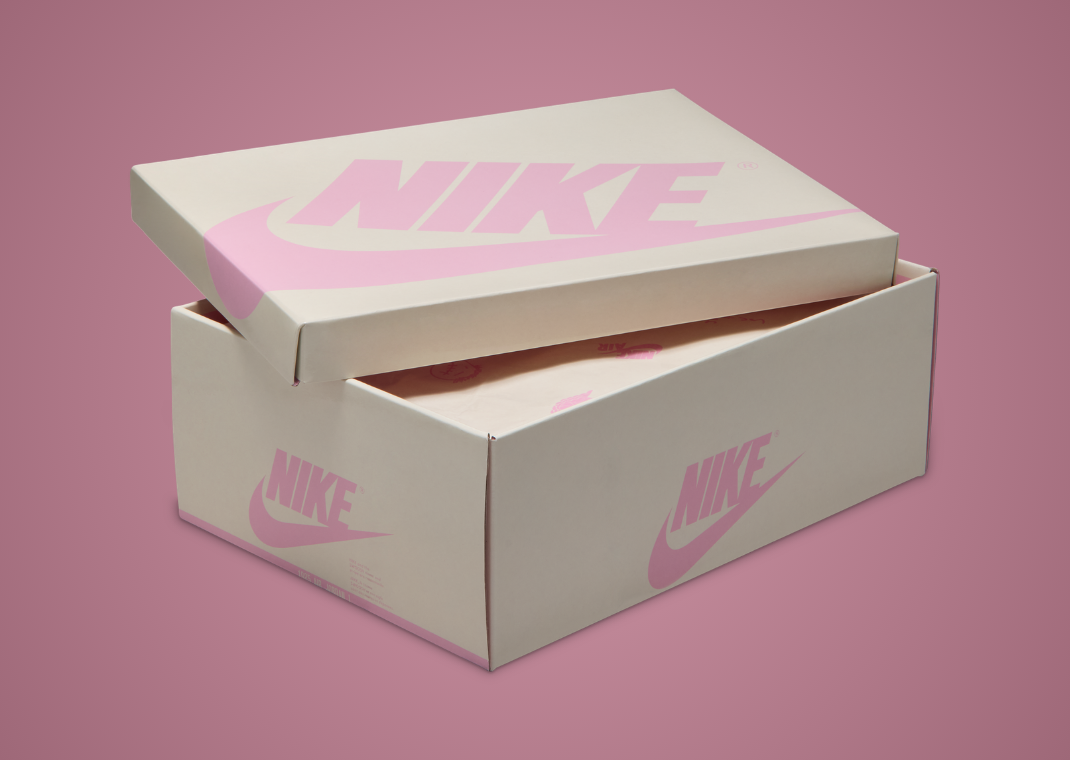 Travis Scott x Air Jordan 1 Retro Low OG Shy Pink Packaging