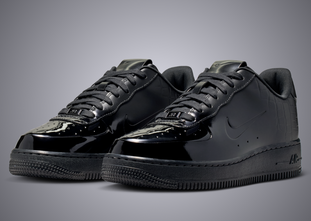 Nike Air Force 1 Low Made in Italy Black (W) Angle
