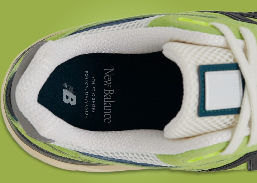New Balance 990v4 Made in USA Hi-Res Insole