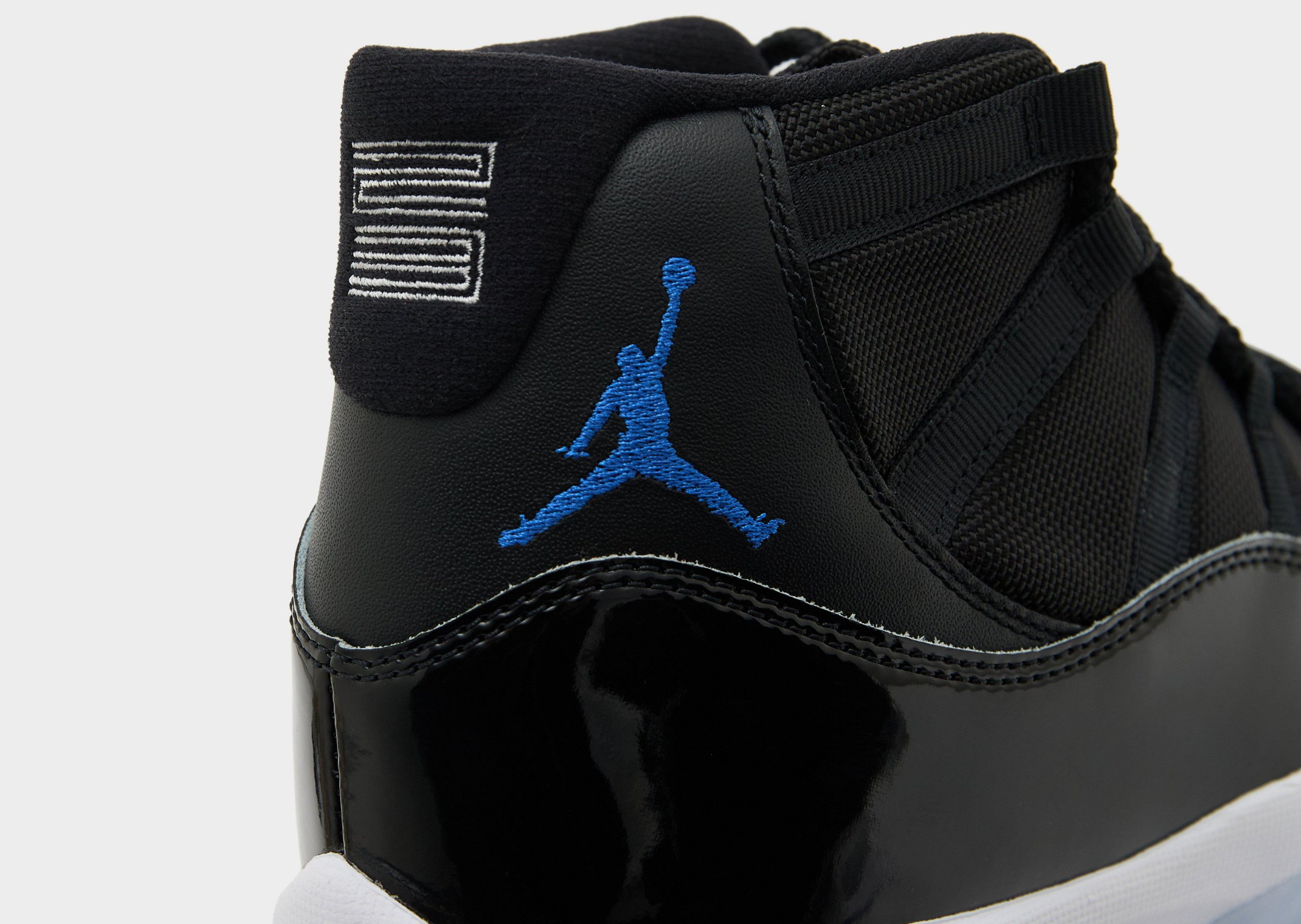 Air Jordan 11 Retro Space Jam Detail