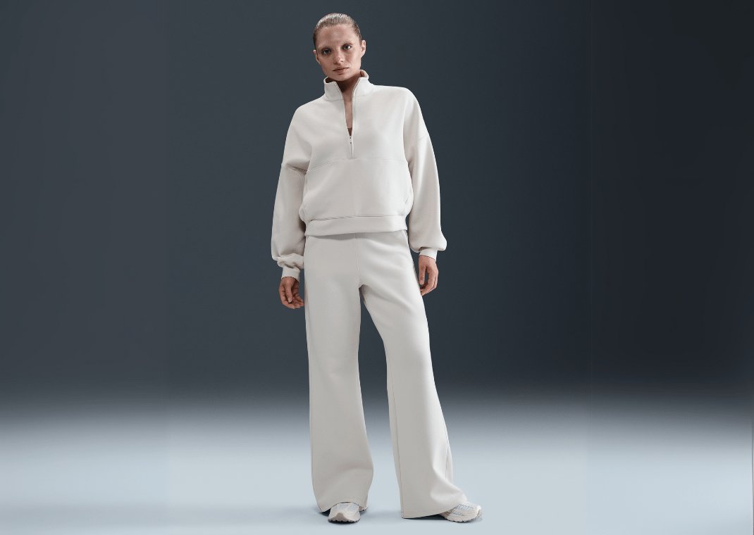 Nike 24.7 ImpossiblySoft Women's Dri-FIT High-Waisted Loose Flared Pants Light Orewood Brown