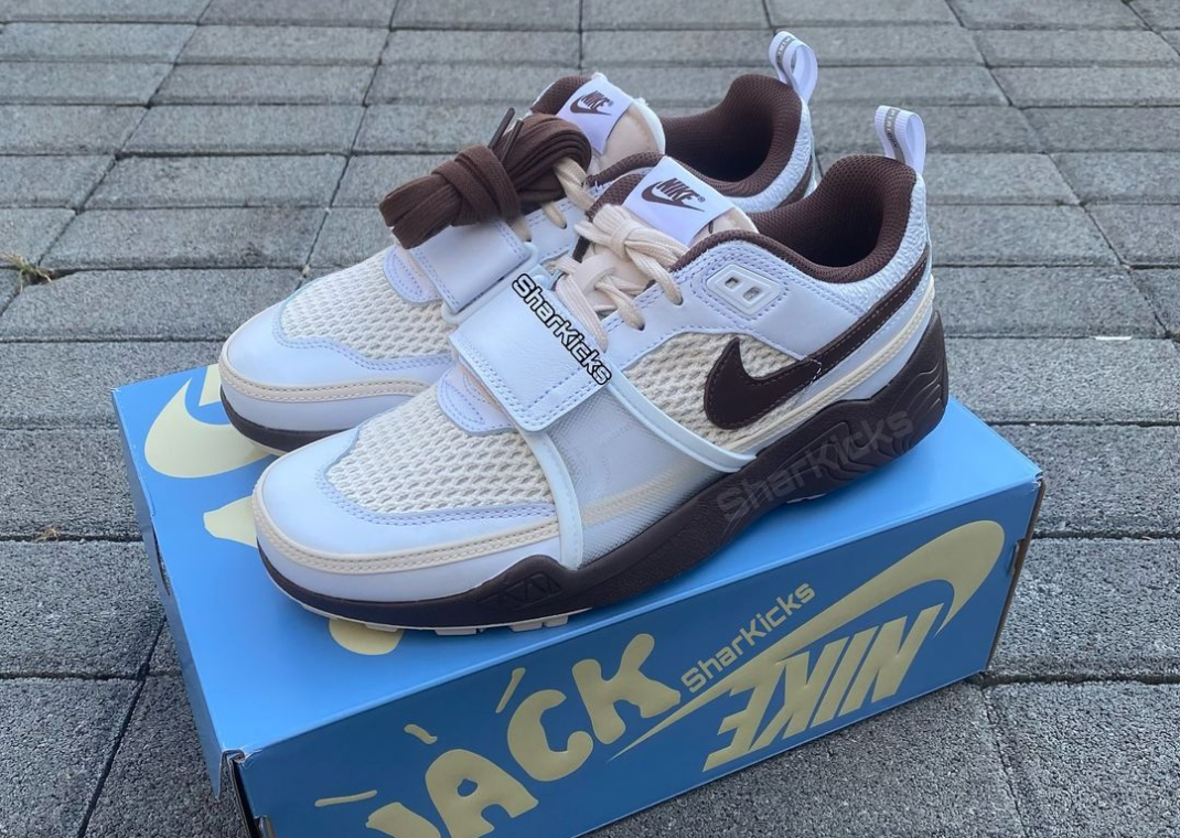 Travis Scott x Nike Zoom Field Jaxx White Chocolate