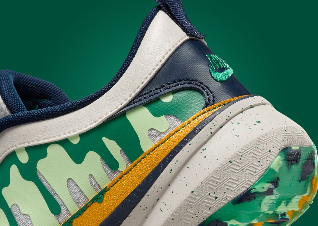 Nike Zoom Freak 5 Nike Camp (GS) Heel