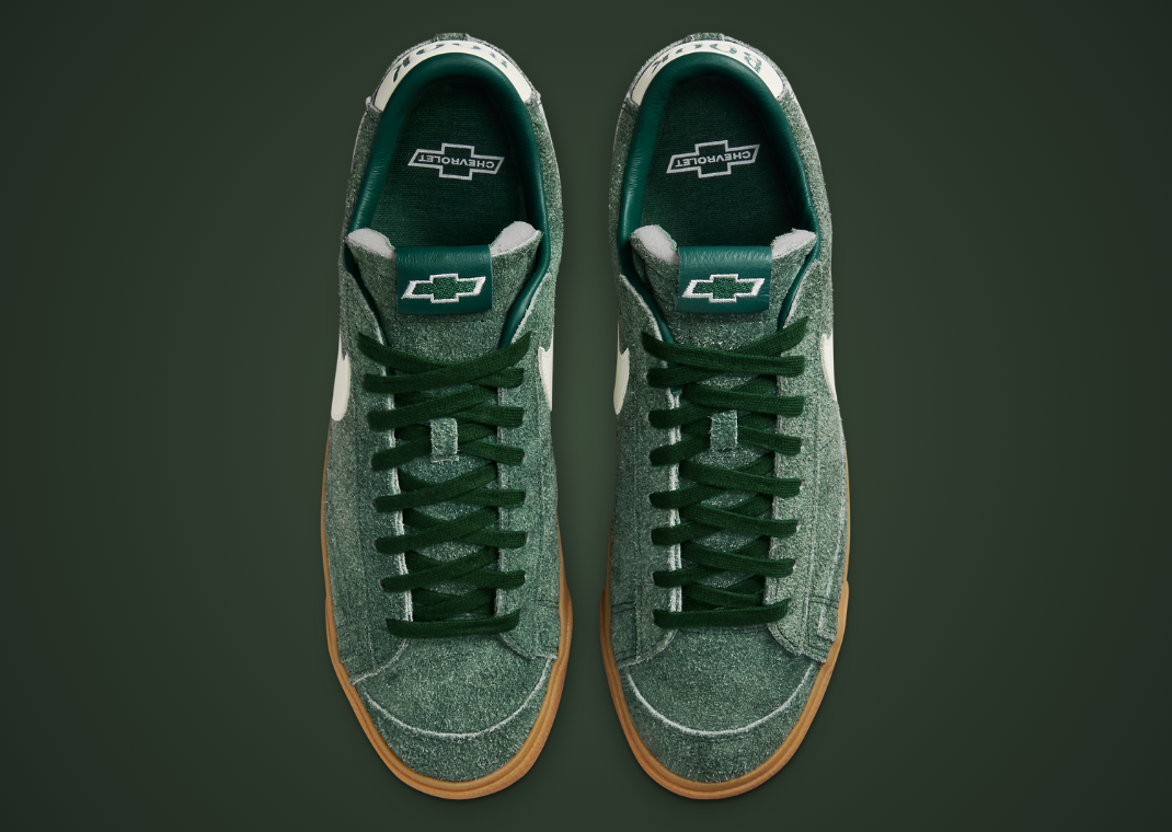 Devin Booker x Chevrolet x Nike Blazer Low Team Dark Green Top