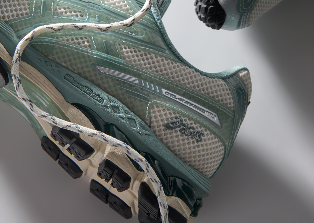 Kith x Asics Gel-Kayano 12.1 Ice Blue Heel Detail