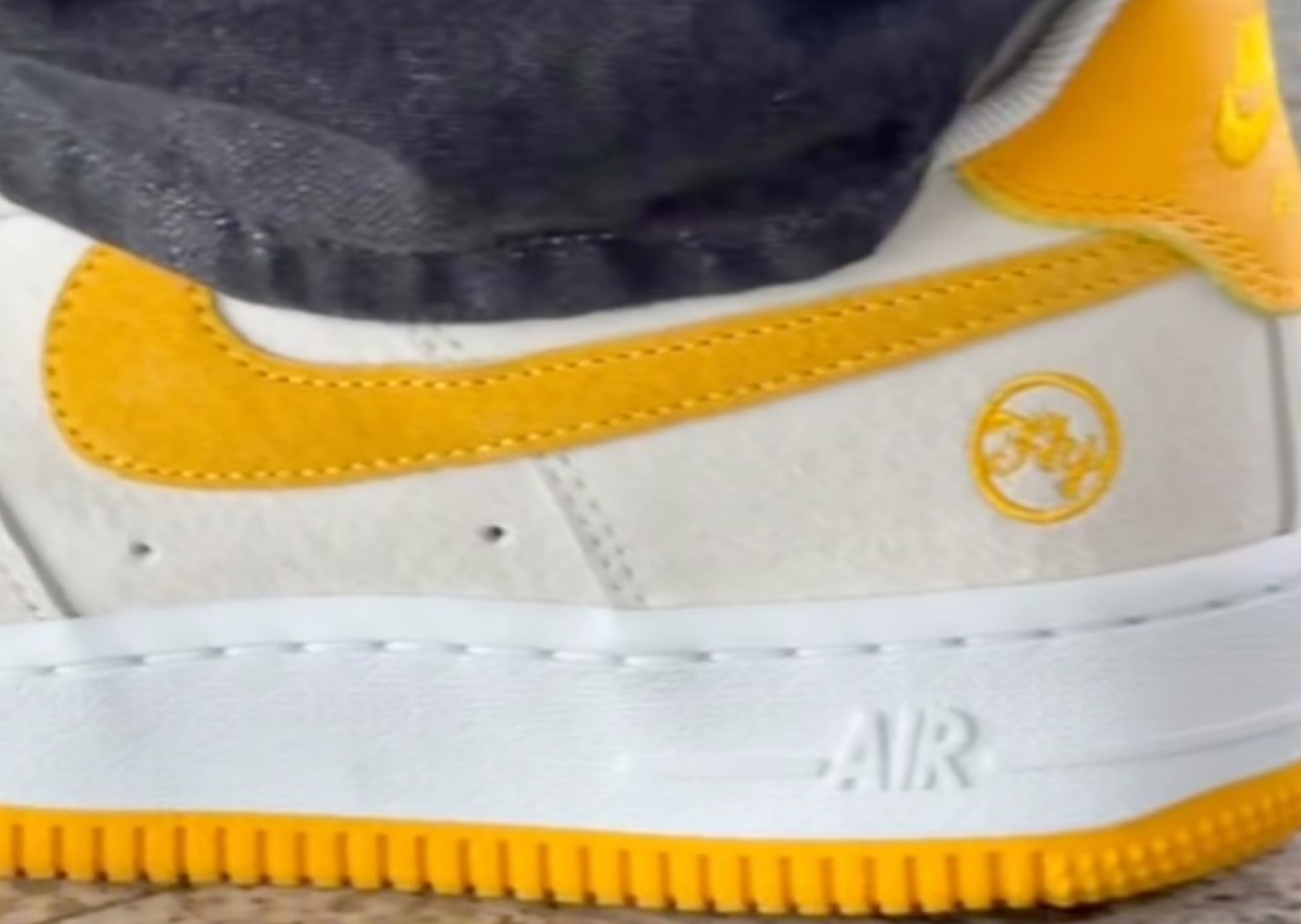 Fly Streetwear x Nike SB Air Force 1 Low