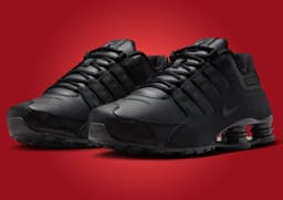 Nike Shox NZ Triple Black - Angle