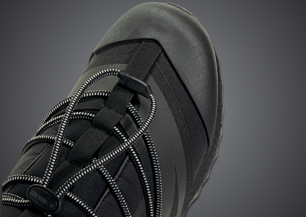 Moon Boot x adidas Ultra Boost 1.0 Black - Toe Detail
