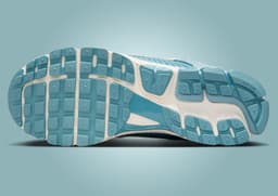Nike Zoom Vomero 5 Denim Turquoise Outsole