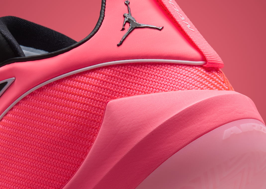 Jordan Triangle Hyper Punch