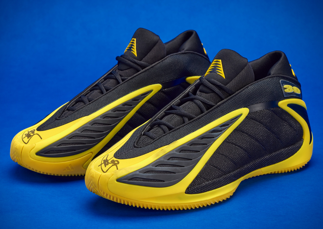 Steph Curry adidas AE 2 PE