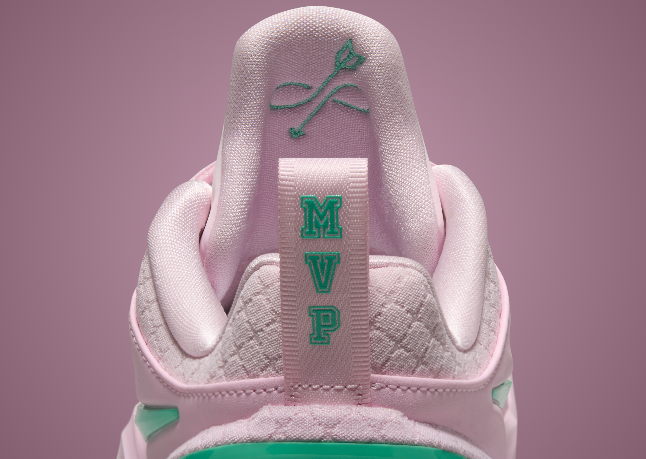 Nike A'Two Pinkies Up - Back