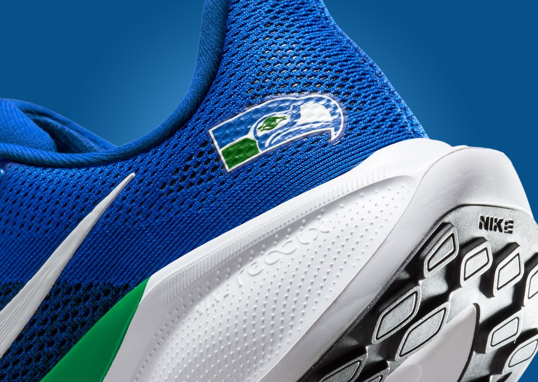 NFL x Nike Pegasus 41 Seattle Seahawks Heel Detail