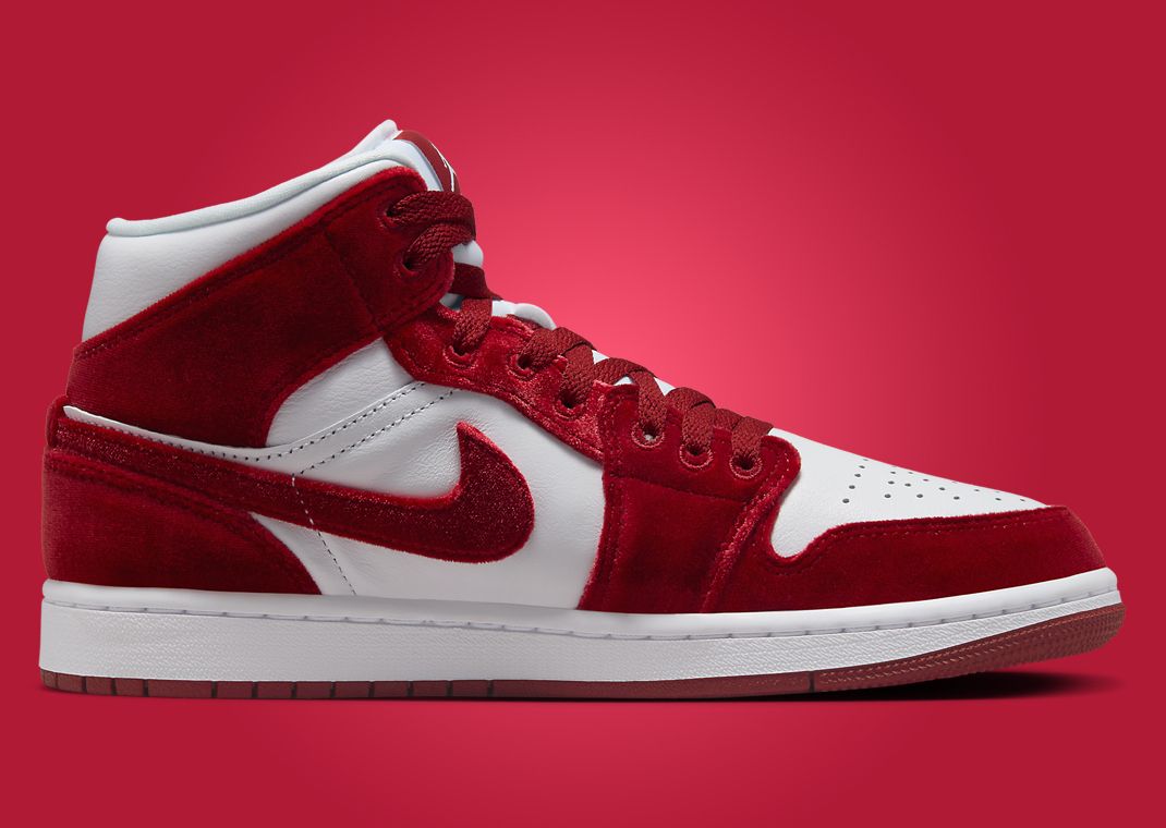 jordan 1 red silver white