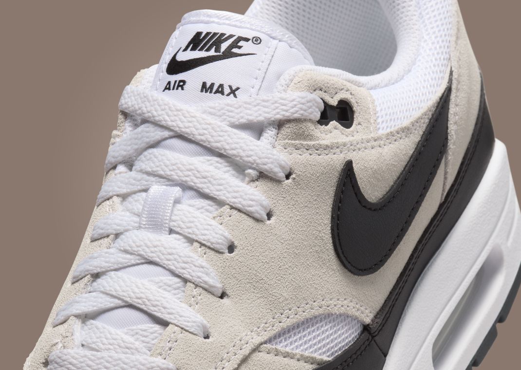 Nike Air Max 1 White Black Lateral Tongue