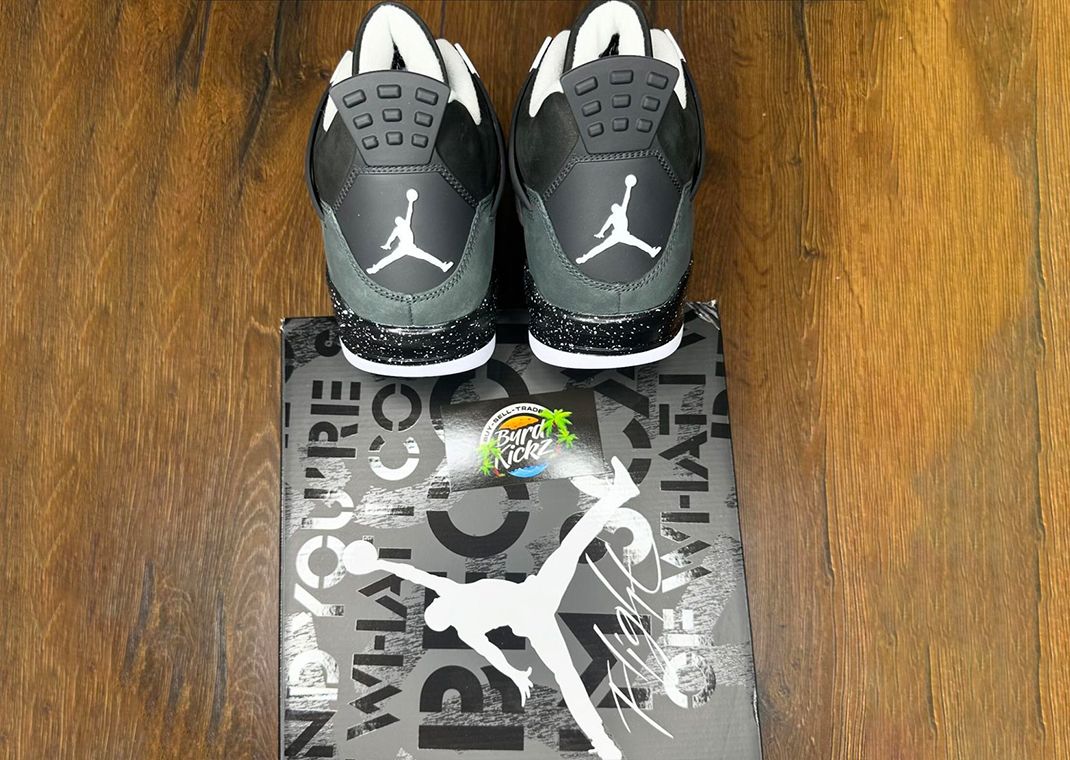 Air Jordan 4 Retro Fear Back
