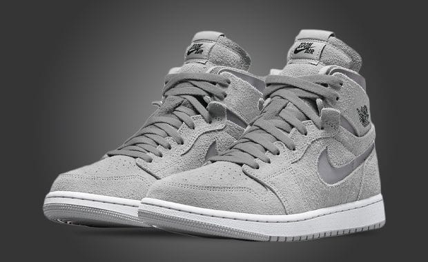 Metallic Silver Highlights This Air Jordan 1 High Zoom CMFT
