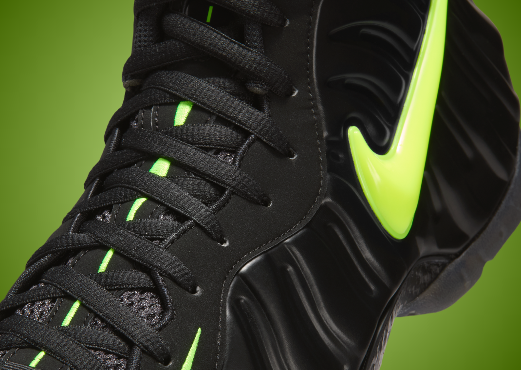 Nike Air Foamposite Pro Voltage - Detail