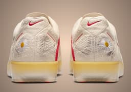 PEACEMINUSONE x Nike Cryoshot CTR360 Maestri II heel