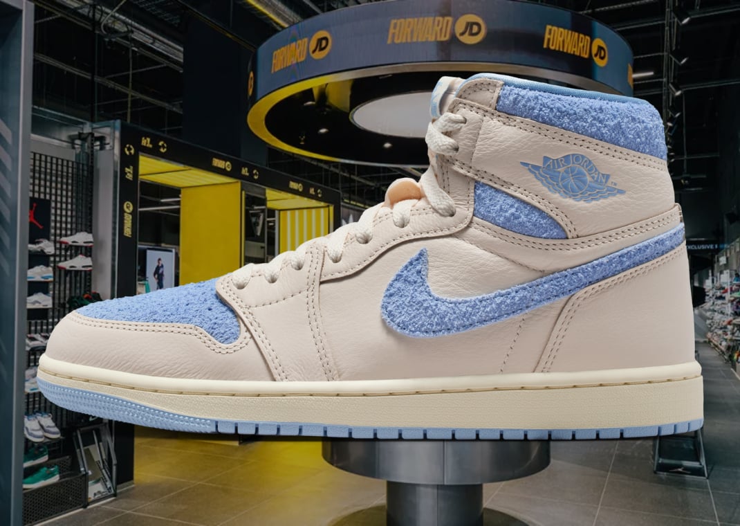 Air Jordan 1 Retro High OG Psychic Blue Pale Ivory