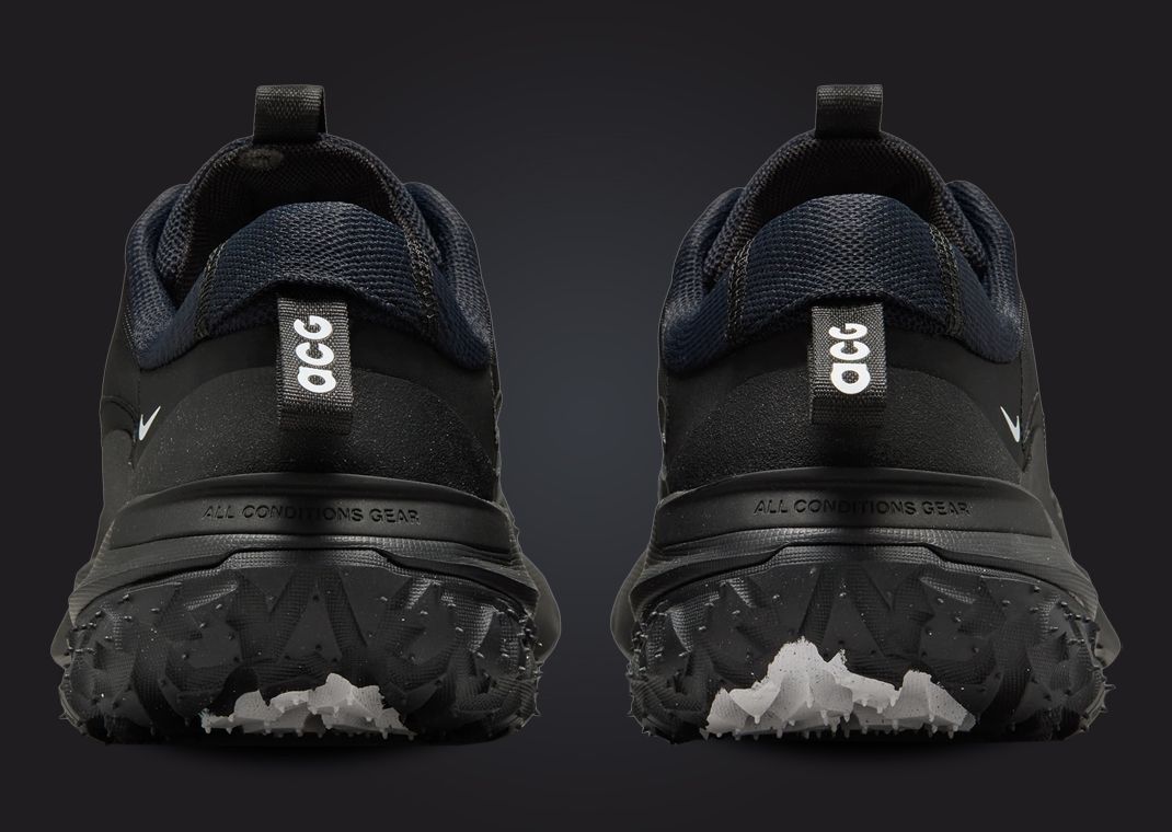The Comme des Garcons Homme Plus x Nike ACG Mountain Fly 2