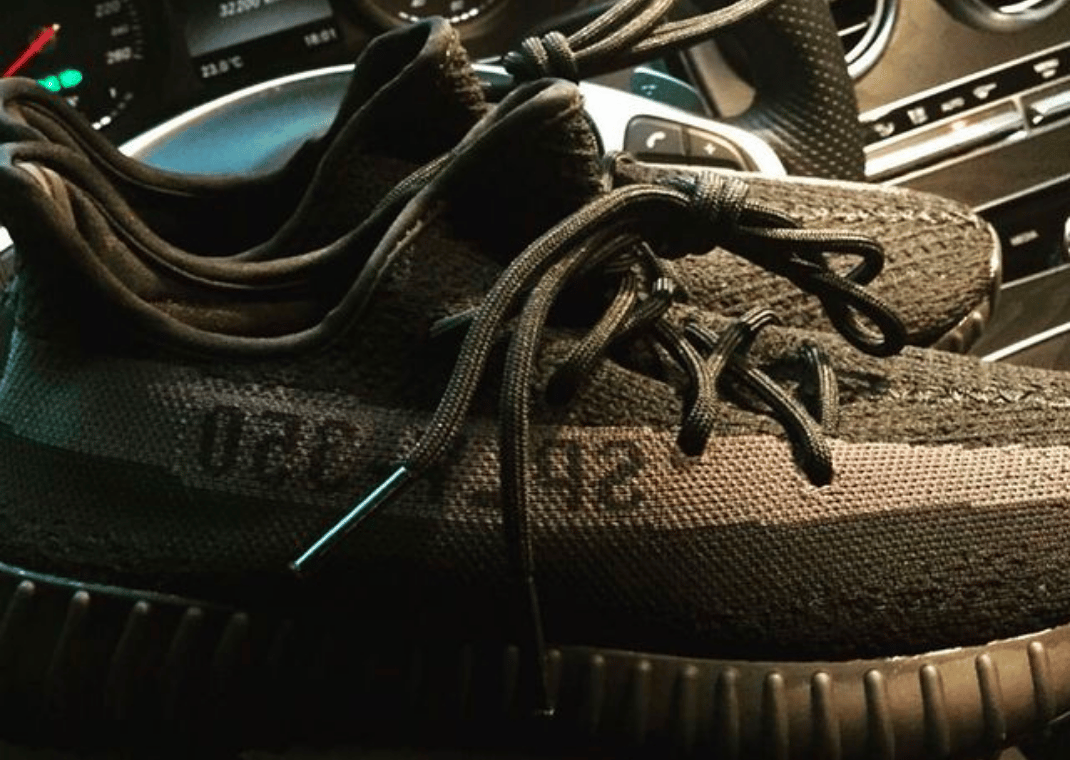 靴 adidas YEEZY BOOST 350 V2 ONYX 24.5 The adidas Yeezy Boost 350 V2 Onyx Has Been Canceled