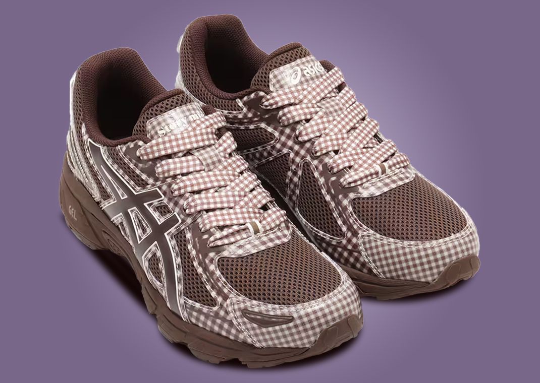 Story mfg. x Asics Gel-Venture 6 Reddish Brown Angle