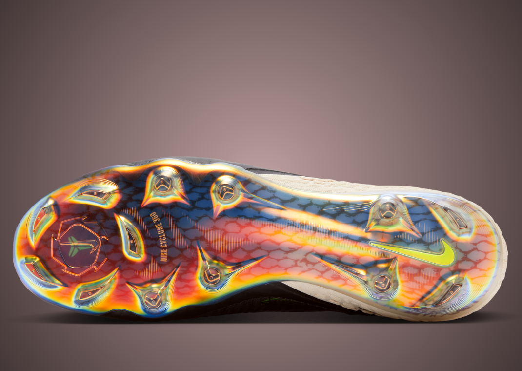 Kobe Bryant x Nike Phantom 6 High Elite Outsole