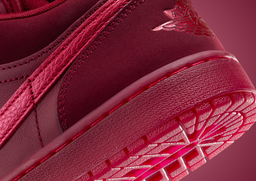 Air Jordan 1 Low SE Valentine’s Day (W) - Heel Detail