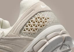 Nike Zoom Vomero 5 Light Orewood Brown Heel