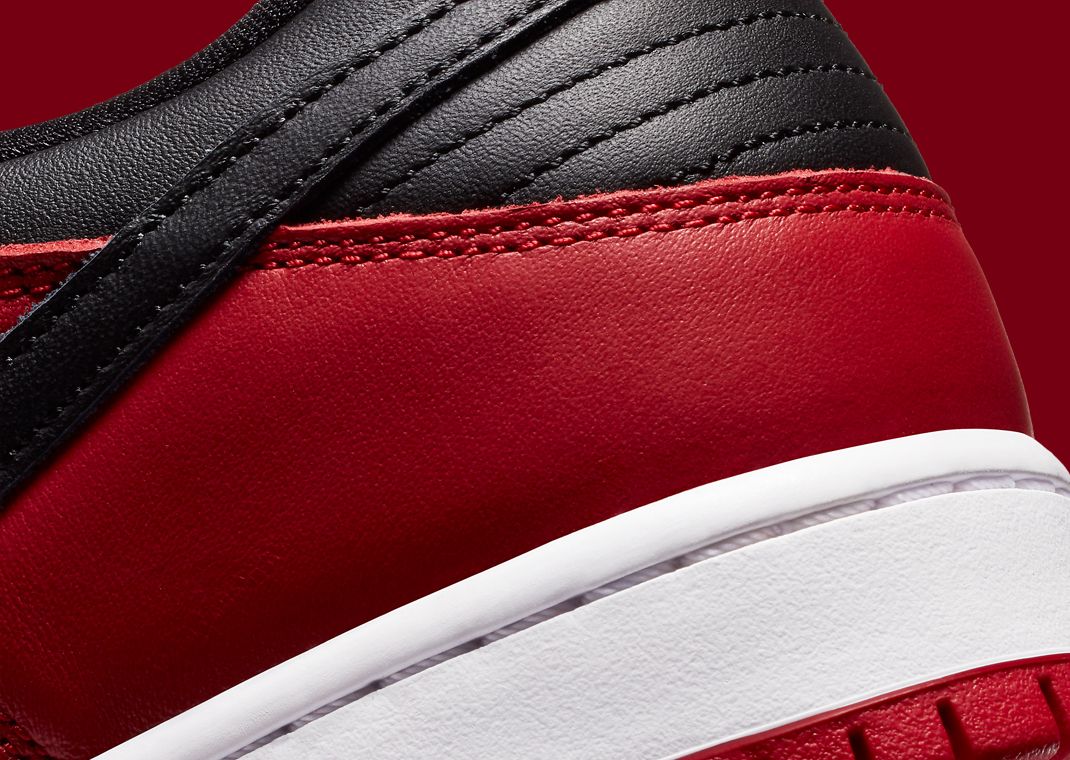 Nike SB Dunk Low Chicago Heel