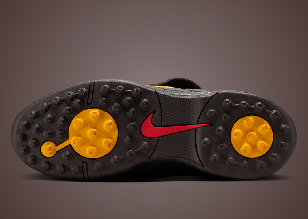 Kids of Immigrants x Nike T90 Mule Velvet Brown - Bottom