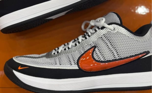Devin Booker Debuts an Orange Patent Book 2 Spiridon Colorway