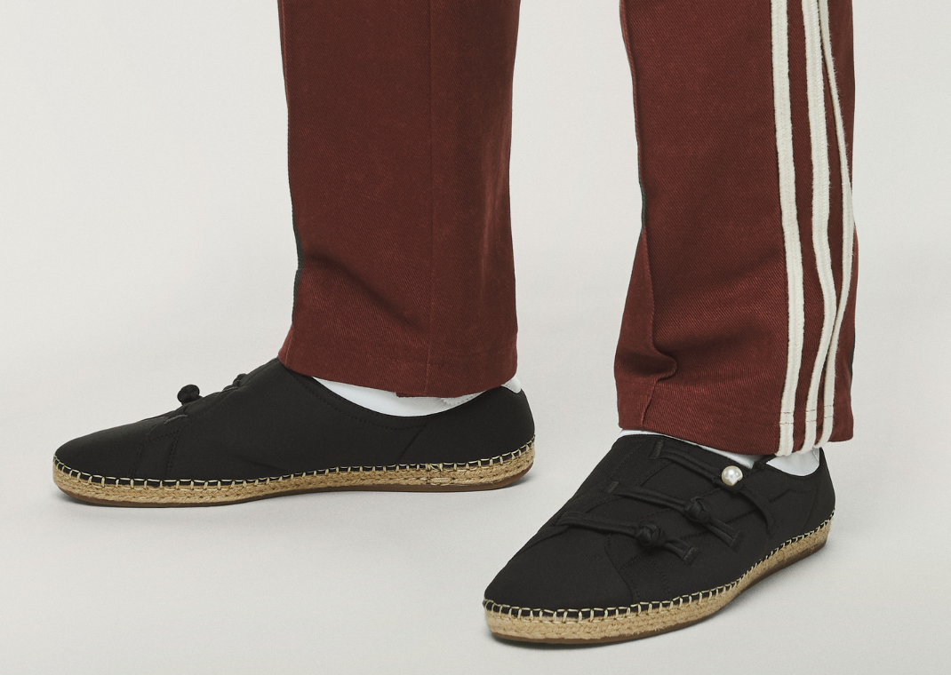 CLOT x adidas Qi Flow Black - On Foot
