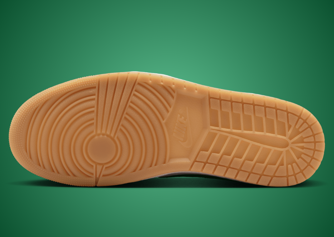 Air Jordan 1 Retro Low OG Phantom Pine Green - Bottom