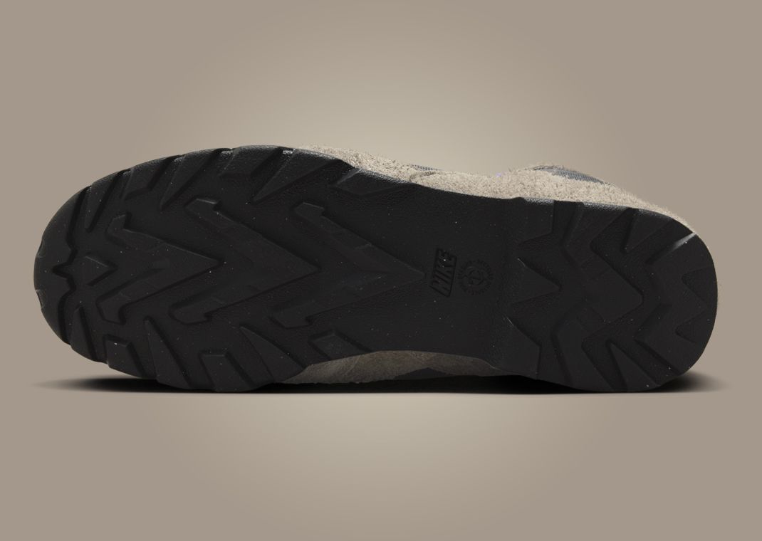 Nike ACG Torre Mid WP Olive Grey Outsole