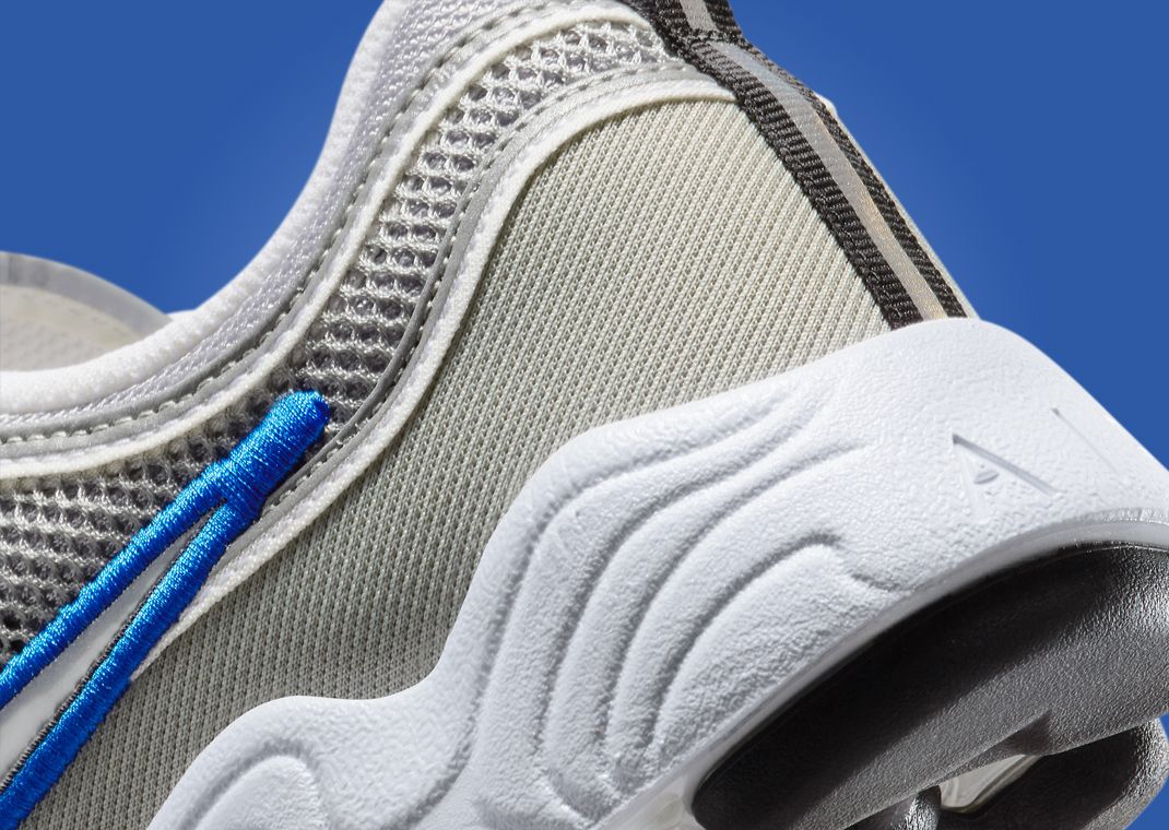 Nike Air Zoom Spiridon Metallic Silver Signal Blue Heel Detail