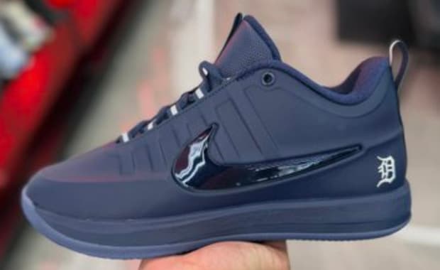 Nike Book 2 SE Detroit