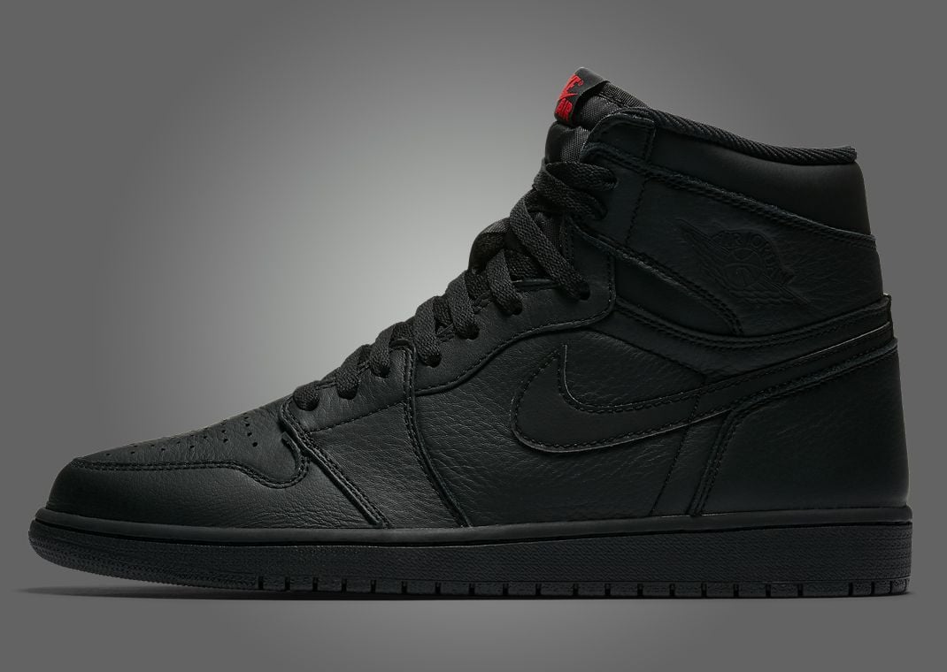 Air Jordan 1 High OG Triple Black